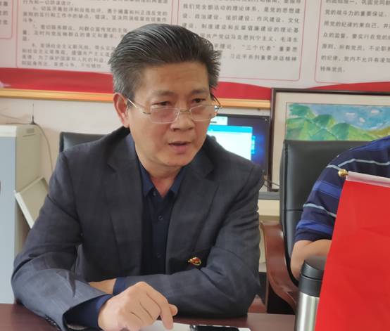 C:\Users\Administrator.ZGC-20140623DQP\Desktop\20200527--百日攻坚战打响，郭建洪率队指导罗咀村脱贫攻坚工作.files\image004.jpg